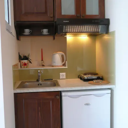 Apartment Corali *